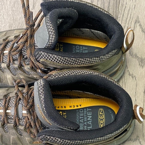 KEEN Dry Waterproof Men's Size 10 Brown Hiking Boots - Picture 7 of 9